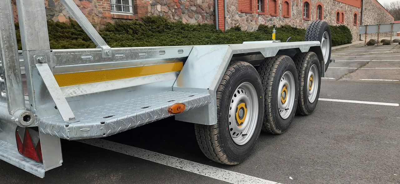 PRZYCZEPA LAWETA DO MINIKOPARKI KOPARKI 3 OSIE / MINI EXCAVATOR TRANSPORTER TRAILER 3 AXLES - İş makinası römorku: fotoğraf 4 PRZYCZEPA LAWETA DO MINIKOPARKI KOPARKI 3 OSIE / MINI EXCAVATOR TRANSPORTER TRAILER 3 AXLES - İş makinası römorku: fotoğraf 4