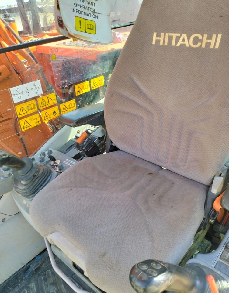 Hitachi ZX130 LCN-6 - Paletli ekskavatör: fotoğraf 5 Hitachi ZX130 LCN-6 - Paletli ekskavatör: fotoğraf 5