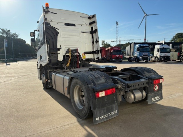 Renault Trucks T - Çekici: fotoğraf 5 Renault Trucks T - Çekici: fotoğraf 5