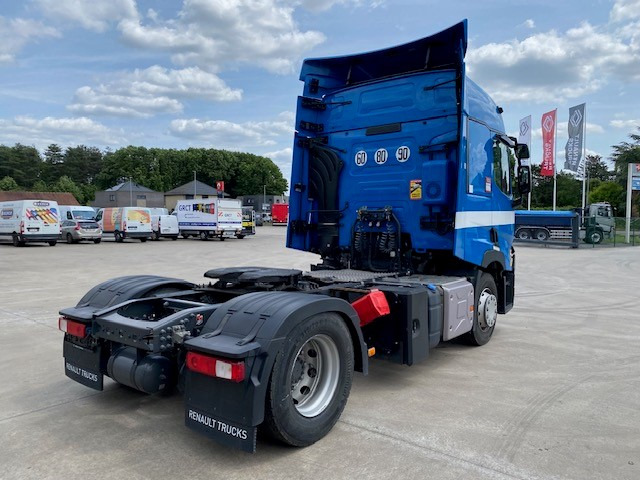 Renault Trucks T - Çekici: fotoğraf 3 Renault Trucks T - Çekici: fotoğraf 3