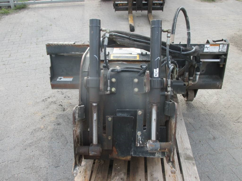 Bobcat 18 PLA - Skreyper: fotoğraf 5 Bobcat 18 PLA - Skreyper: fotoğraf 5