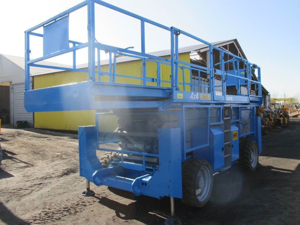 Genie GS 4390 RT - Makasli platform: fotoğraf 5 Genie GS 4390 RT - Makasli platform: fotoğraf 5
