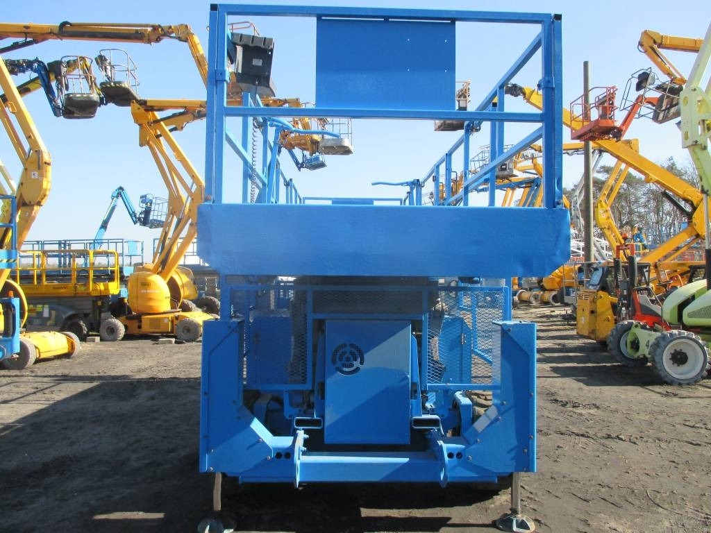 Genie GS 4390 RT - Makasli platform: fotoğraf 3 Genie GS 4390 RT - Makasli platform: fotoğraf 3