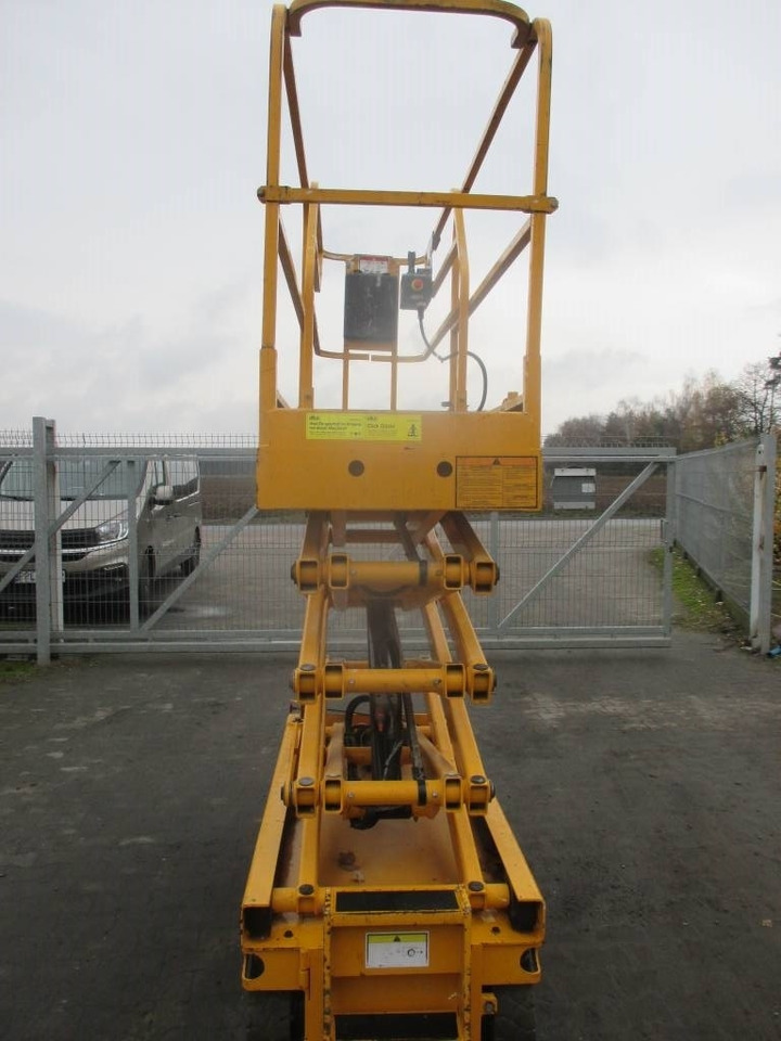 Haulotte Optimum 8 - Makasli platform: fotoğraf 3 Haulotte Optimum 8 - Makasli platform: fotoğraf 3