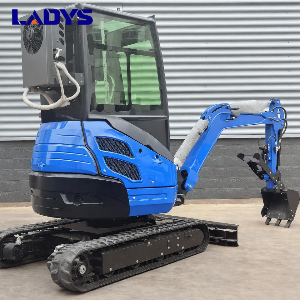 LADYS DY18Mini Excavator Digger Miniexcavadora EPA Kubota Engine Mini Excavator For Sale With Mini Excavator Attachment Set - Paletli ekskavatör: fotoğraf 5 LADYS DY18Mini Excavator Digger Miniexcavadora EPA Kubota Engine Mini Excavator For Sale With Mini Excavator Attachment Set - Paletli ekskavatör: fotoğraf 5