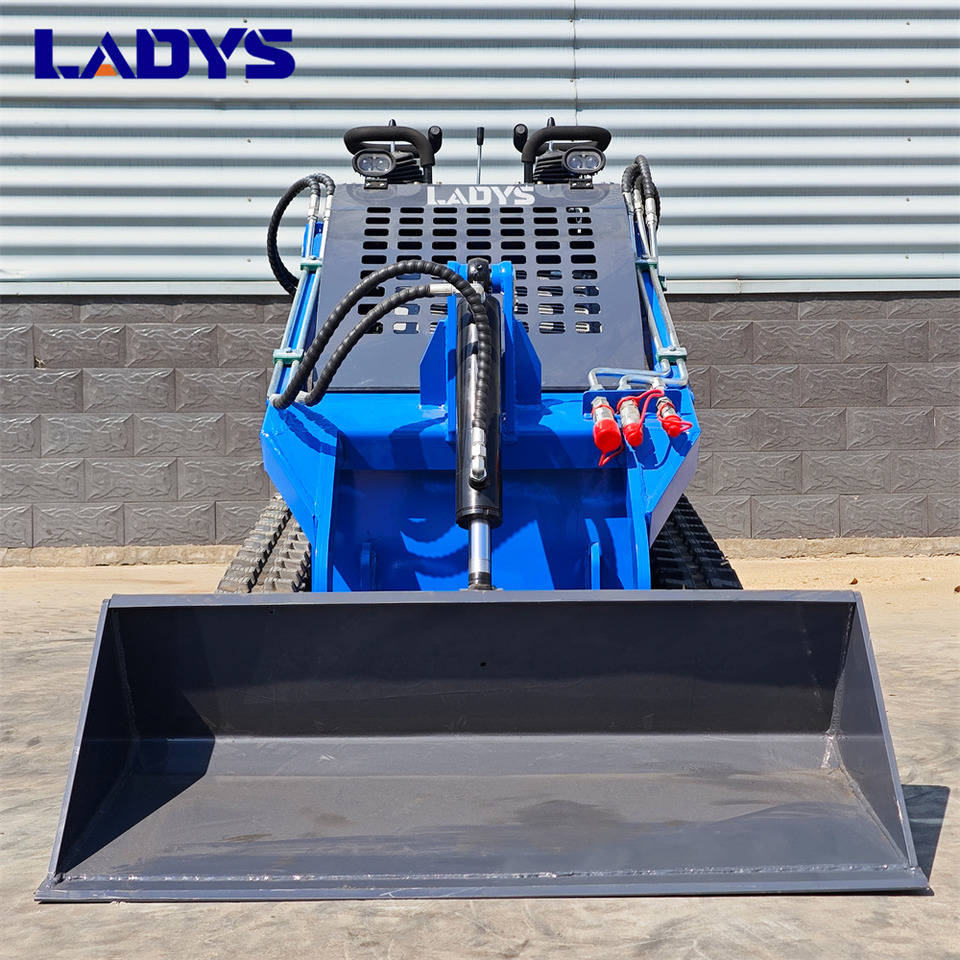 LADYS Free Shipping LA380 Mini Skid Steer Loader Compact Track Diesel Cheap Mini Skid Steer Loader For Sale With Mini Skid Steer Attachments 4 In 1 Bucket - Mini yükleyici: fotoğraf 5 LADYS Free Shipping LA380 Mini Skid Steer Loader Compact Track Diesel Cheap Mini Skid Steer Loader For Sale With Mini Skid Steer Attachments 4 In 1 Bucket - Mini yükleyici: fotoğraf 5