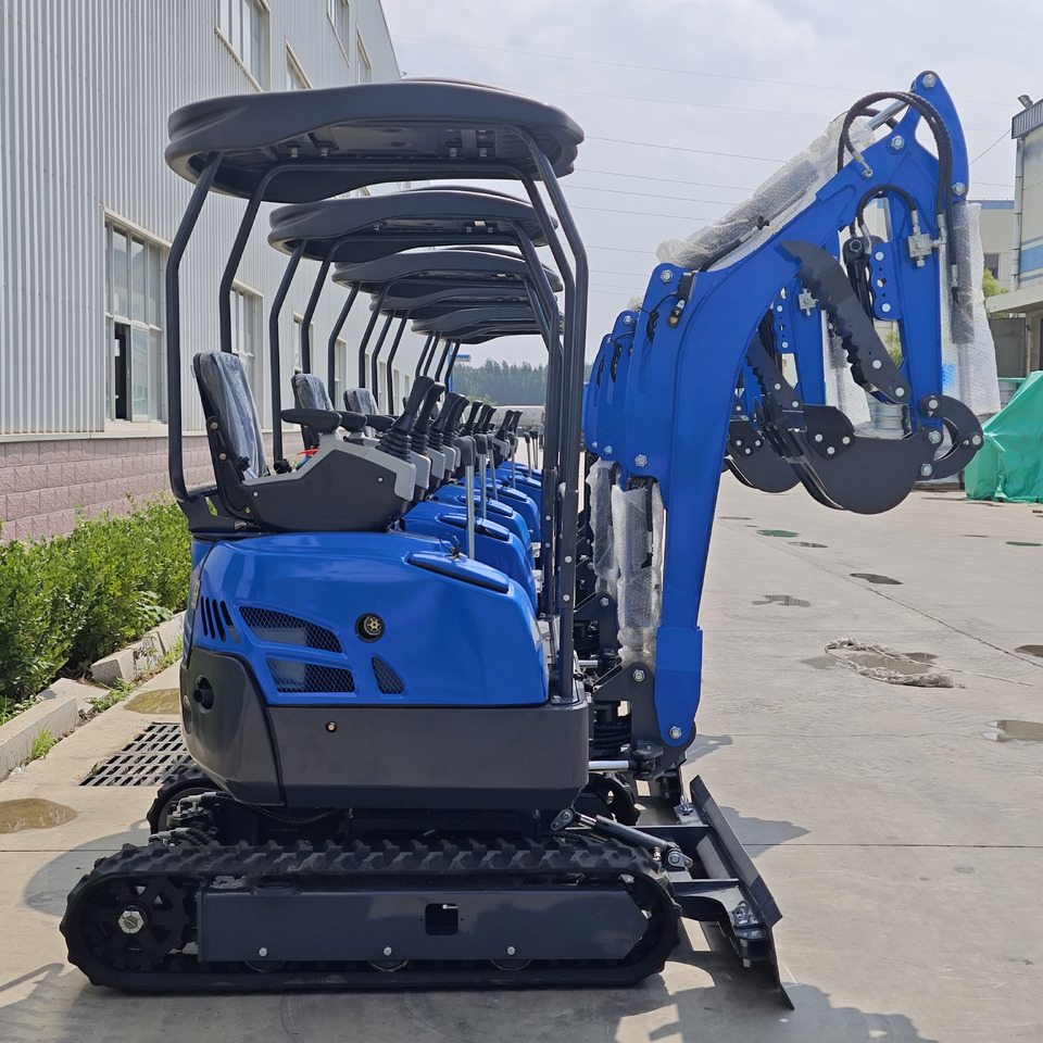 LEZUM DY18 Mini Excavator Digger Miniexcavadora EPA Kubota Engine Mini Excavator For Sale With Mini Excavator Attachment Set - Paletli ekskavatör: fotoğraf 2 LEZUM DY18 Mini Excavator Digger Miniexcavadora EPA Kubota Engine Mini Excavator For Sale With Mini Excavator Attachment Set - Paletli ekskavatör: fotoğraf 2