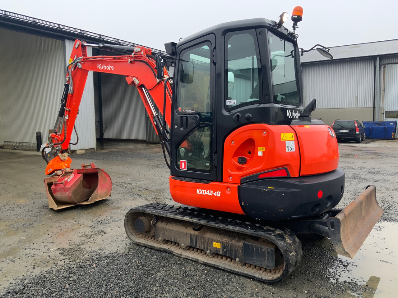 KUBOTA KX042-4 - Mini ekskavatör: fotoğraf 1 KUBOTA KX042-4 - Mini ekskavatör: fotoğraf 1