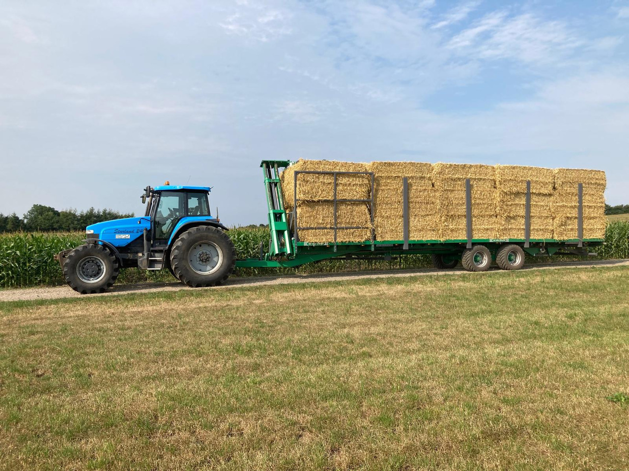 GST BALE STACKER  - Silaj römorku: fotoğraf 4 GST BALE STACKER  - Silaj römorku: fotoğraf 4
