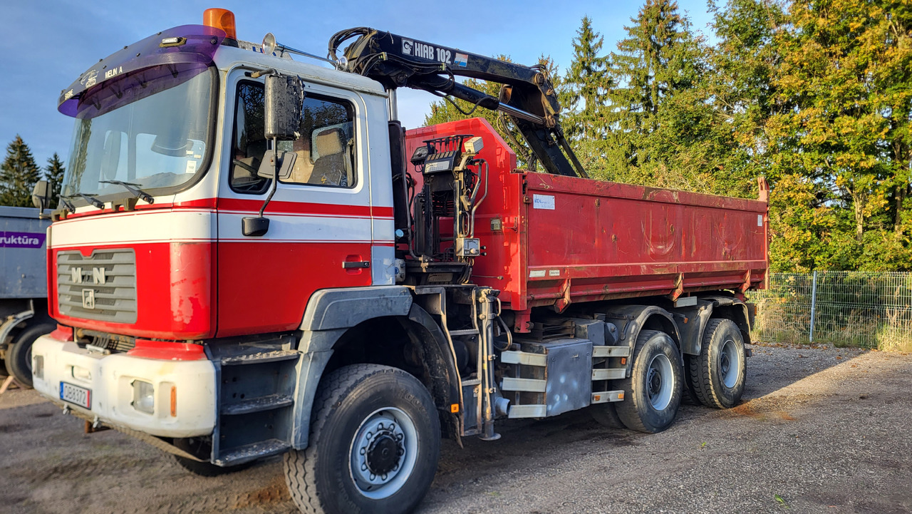 MAN 33.414 6X6 HIAB 102 33.414 - Damperli kamyon: fotoğraf 1 MAN 33.414 6X6 HIAB 102 33.414 - Damperli kamyon: fotoğraf 1