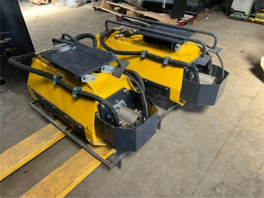 Epareuse pour pelle de 2T à 4T5 - Sap parçalama makinesi: fotoğraf 2 Epareuse pour pelle de 2T à 4T5 - Sap parçalama makinesi: fotoğraf 2