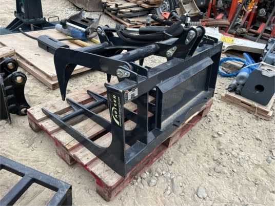 Godet crocodile pour minichargeur - Çeneli kepçe: fotoğraf 4 Godet crocodile pour minichargeur - Çeneli kepçe: fotoğraf 4