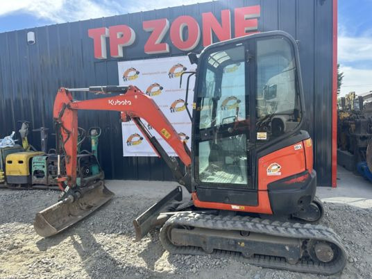 Kubota U27-4 Cabine à 23500€ HT - Mini ekskavatör: fotoğraf 2 Kubota U27-4 Cabine à 23500€ HT - Mini ekskavatör: fotoğraf 2