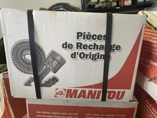 Moteur d’essuie-glace manitou - Silecek - Malzeme taşıma ekipmanı: fotoğraf 2 Moteur d’essuie-glace manitou - Silecek - Malzeme taşıma ekipmanı: fotoğraf 2