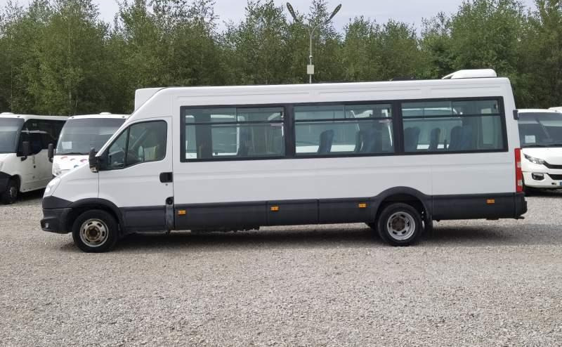 Iveco Daily 23 *NOWY SILNIK* 2 SZTUKI*, klima, winda - Minibüs, Minivan: fotoğraf 5 Iveco Daily 23 *NOWY SILNIK* 2 SZTUKI*, klima, winda - Minibüs, Minivan: fotoğraf 5