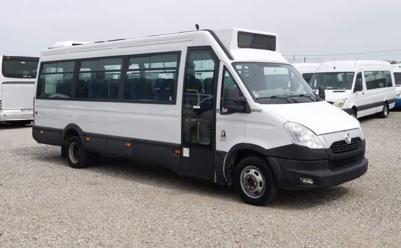 Iveco Daily 23 *NOWY SILNIK* 2 SZTUKI*, klima, winda - Minibüs, Minivan: fotoğraf 1 Iveco Daily 23 *NOWY SILNIK* 2 SZTUKI*, klima, winda - Minibüs, Minivan: fotoğraf 1