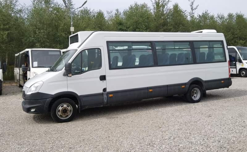 Iveco Daily 23 *NOWY SILNIK* 2 SZTUKI*, klima, winda - Minibüs, Minivan: fotoğraf 4 Iveco Daily 23 *NOWY SILNIK* 2 SZTUKI*, klima, winda - Minibüs, Minivan: fotoğraf 4