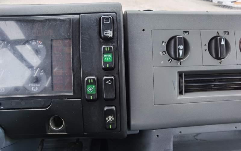 Şehirlerarası otobüs Mercedes-Benz Vario 814D 38+7: fotoğraf 15 Şehirlerarası otobüs Mercedes-Benz Vario 814D 38+7: fotoğraf 15