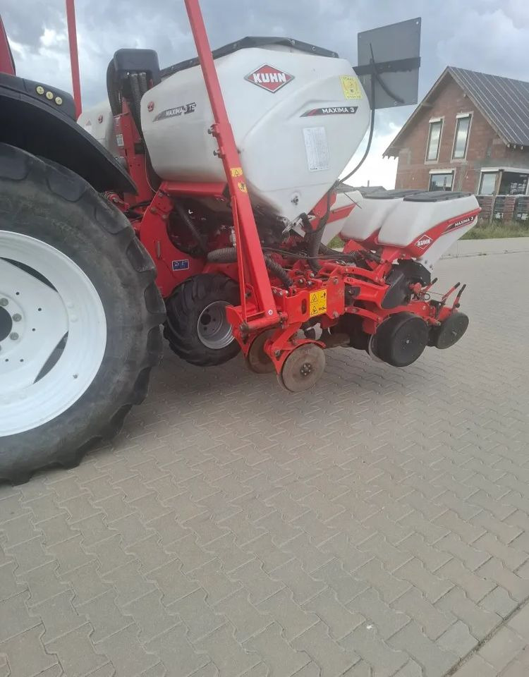 Kuhn Maxima 3 TS 2021 Rok , Stan Idealny - Ekim makinesi: fotoğraf 3 Kuhn Maxima 3 TS 2021 Rok , Stan Idealny - Ekim makinesi: fotoğraf 3