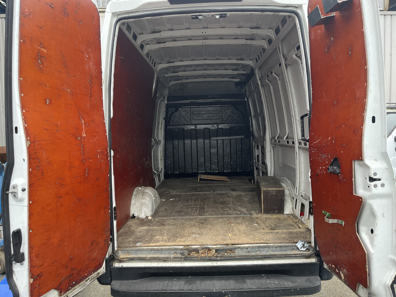 Iveco 35-180 35s18 11M3 - Panelvan: fotoğraf 5 Iveco 35-180 35s18 11M3 - Panelvan: fotoğraf 5