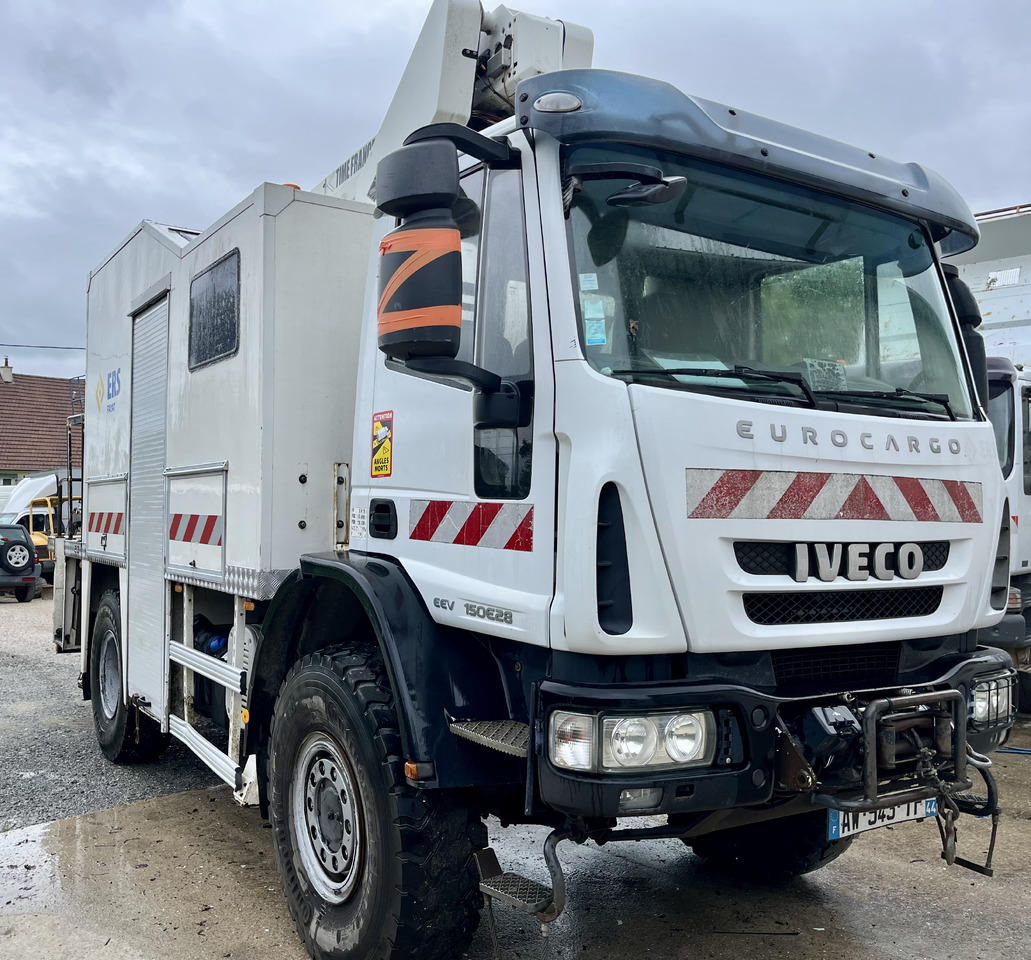 Iveco Eurocargo 150E28 4x4 nacelle Time 16M - Araç üzerine platform: fotoğraf 3 Iveco Eurocargo 150E28 4x4 nacelle Time 16M - Araç üzerine platform: fotoğraf 3