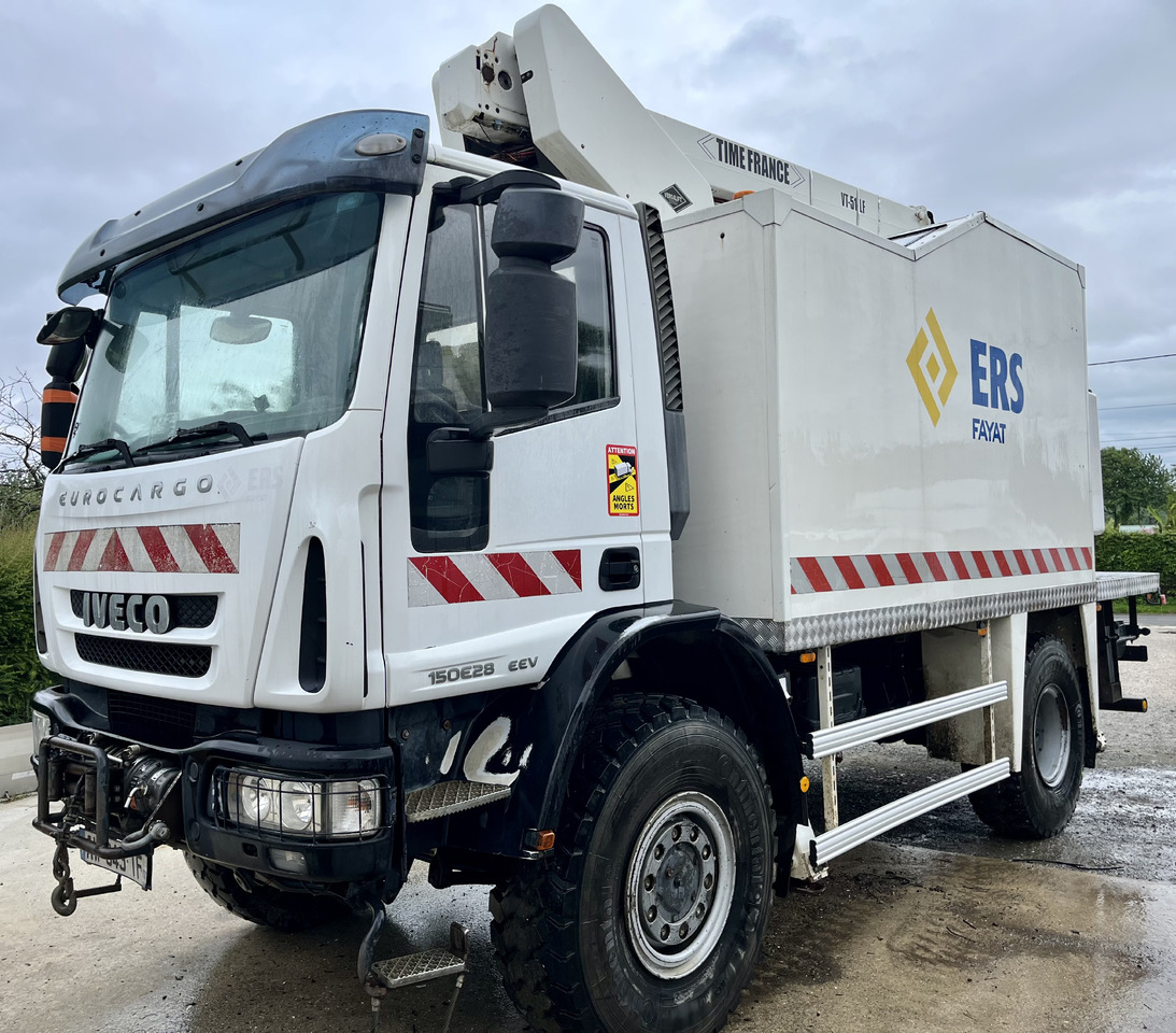 Iveco Eurocargo 150E28 4x4 nacelle Time 16M - Araç üzerine platform: fotoğraf 1 Iveco Eurocargo 150E28 4x4 nacelle Time 16M - Araç üzerine platform: fotoğraf 1
