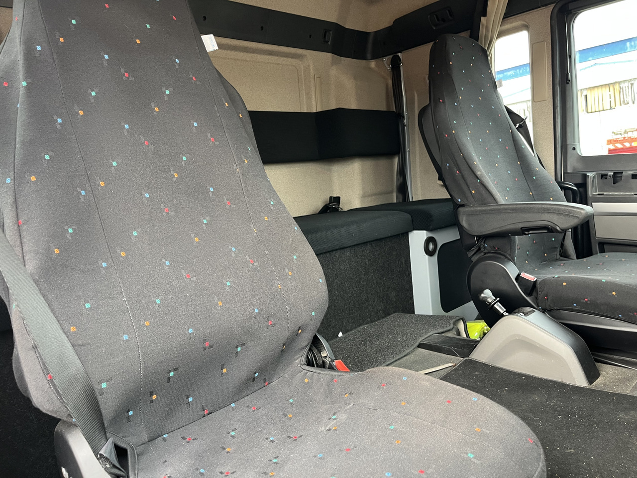 Man Tgl 12.250 plateau dépannage dépanneuse Jige 6 places - Araba taşıyıcı kamyon: fotoğraf 4 Man Tgl 12.250 plateau dépannage dépanneuse Jige 6 places - Araba taşıyıcı kamyon: fotoğraf 4