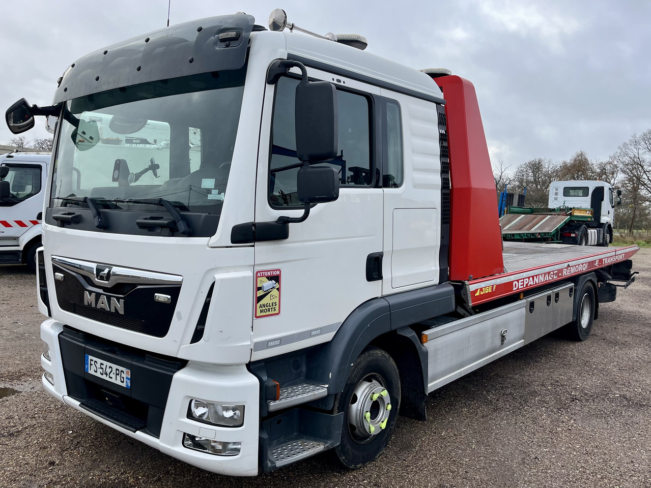 Man Tgl 12.250 plateau dépannage dépanneuse Jige 6 places - Araba taşıyıcı kamyon: fotoğraf 1 Man Tgl 12.250 plateau dépannage dépanneuse Jige 6 places - Araba taşıyıcı kamyon: fotoğraf 1