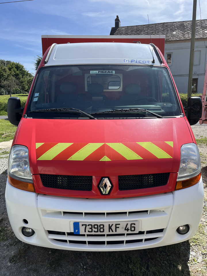 RENAULT Master 2L5 dci120cv - Ambulans arabası: fotoğraf 2 RENAULT Master 2L5 dci120cv - Ambulans arabası: fotoğraf 2