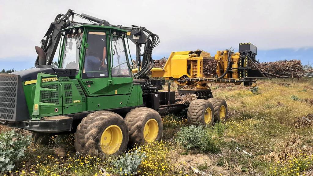 John Deere SB60 - Alet/ Ekipman: fotoğraf 1 John Deere SB60 - Alet/ Ekipman: fotoğraf 1