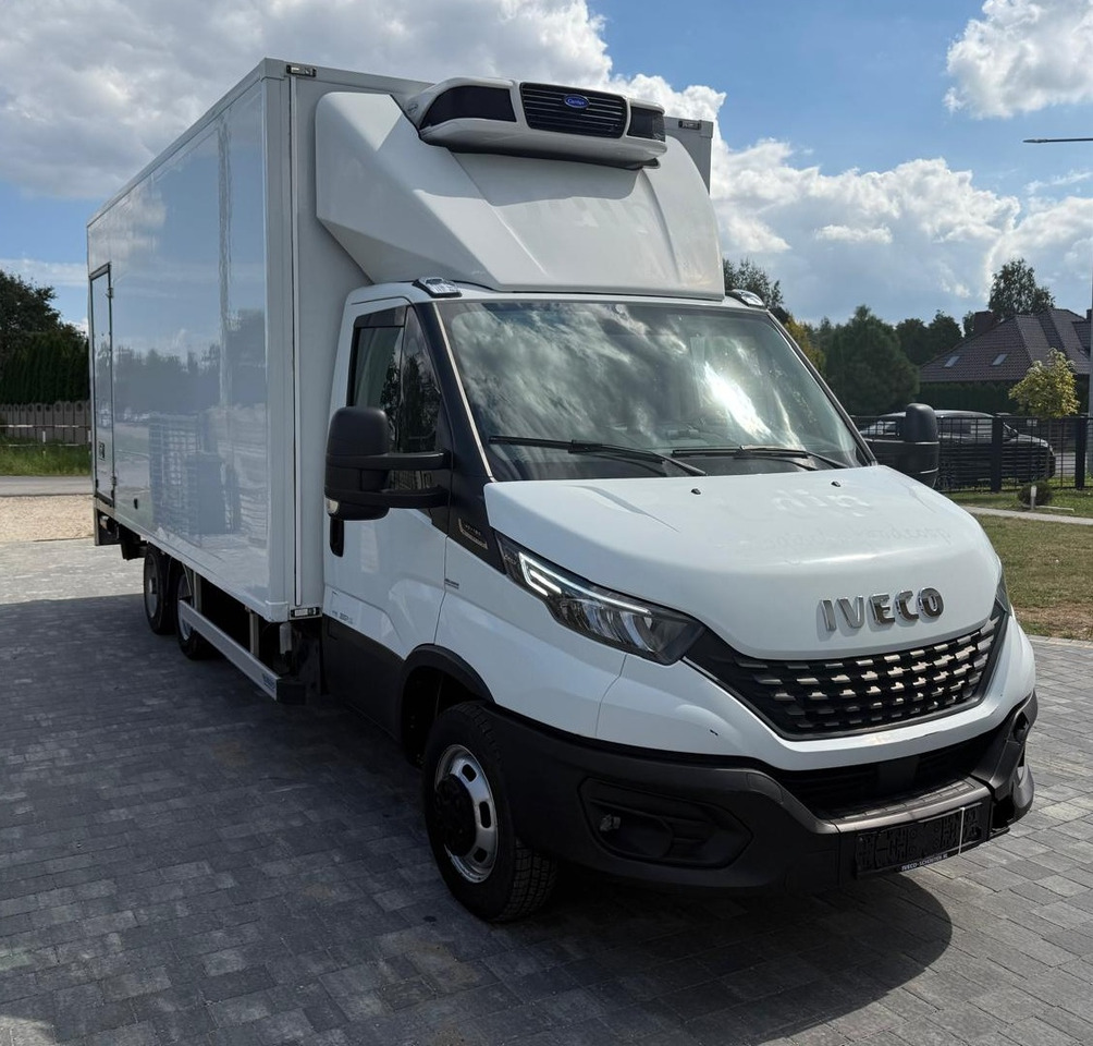 IVECO 40C18 BE COMBI – chłodnia z windą, kat. B+E, polift, 2019 rok - Frigorifik kamyonet: fotoğraf 4 IVECO 40C18 BE COMBI – chłodnia z windą, kat. B+E, polift, 2019 rok - Frigorifik kamyonet: fotoğraf 4