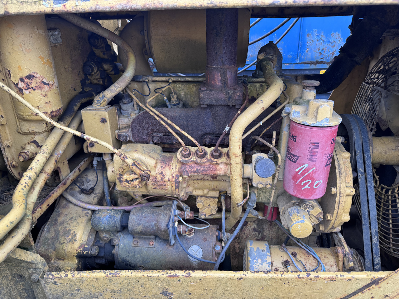 CATERPILLAR D 4 B - Boru döşeme: fotoğraf 3 CATERPILLAR D 4 B - Boru döşeme: fotoğraf 3