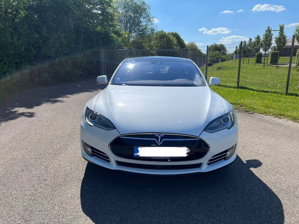 Tesla Model S 85D No free SC - Binek araba: fotoğraf 3 Tesla Model S 85D No free SC - Binek araba: fotoğraf 3