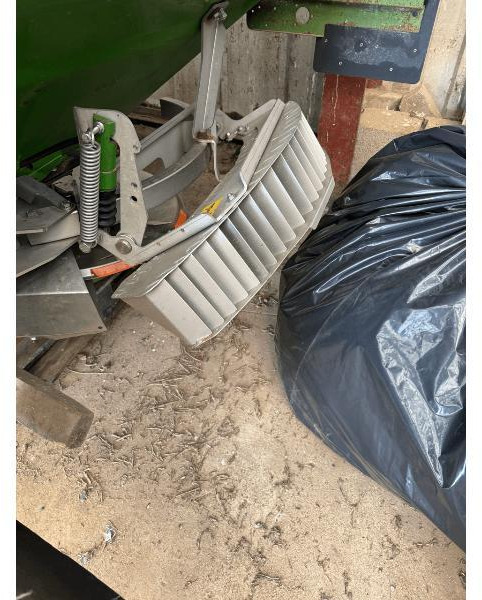 AMAZONE NOVIX - Gübre serpme makinesi: fotoğraf 5 AMAZONE NOVIX - Gübre serpme makinesi: fotoğraf 5