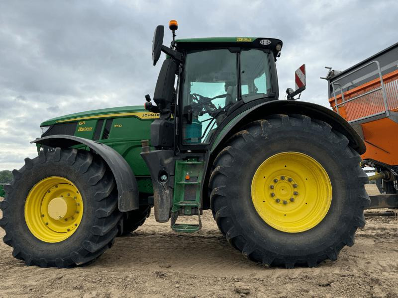 JOHN DEERE 6R250 - Traktör: fotoğraf 1 JOHN DEERE 6R250 - Traktör: fotoğraf 1