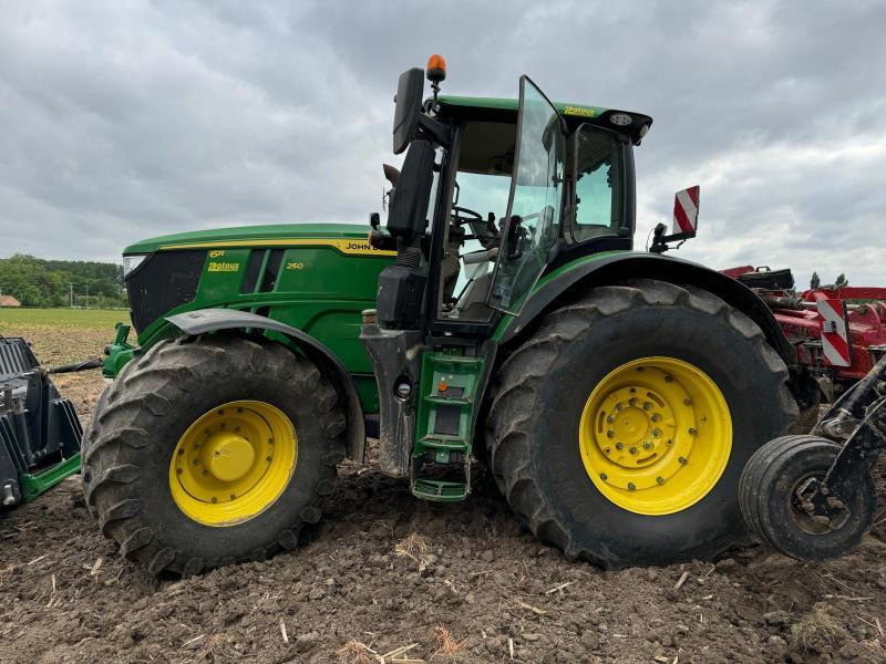 JOHN DEERE 6R250 - Traktör: fotoğraf 2 JOHN DEERE 6R250 - Traktör: fotoğraf 2