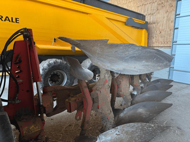 KUHN MULTIMASTER 122 - Pulluk: fotoğraf 1 KUHN MULTIMASTER 122 - Pulluk: fotoğraf 1