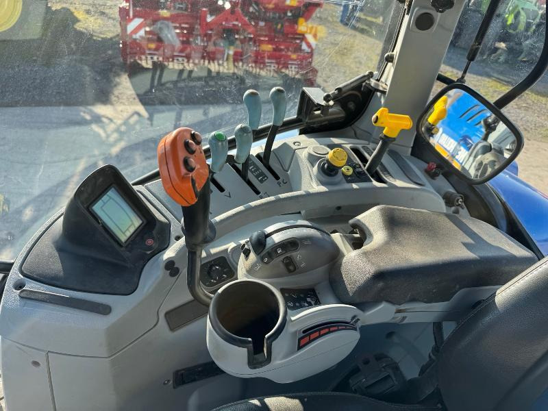 Traktör NEW-HOLLAND T7.260 PC: fotoğraf 9