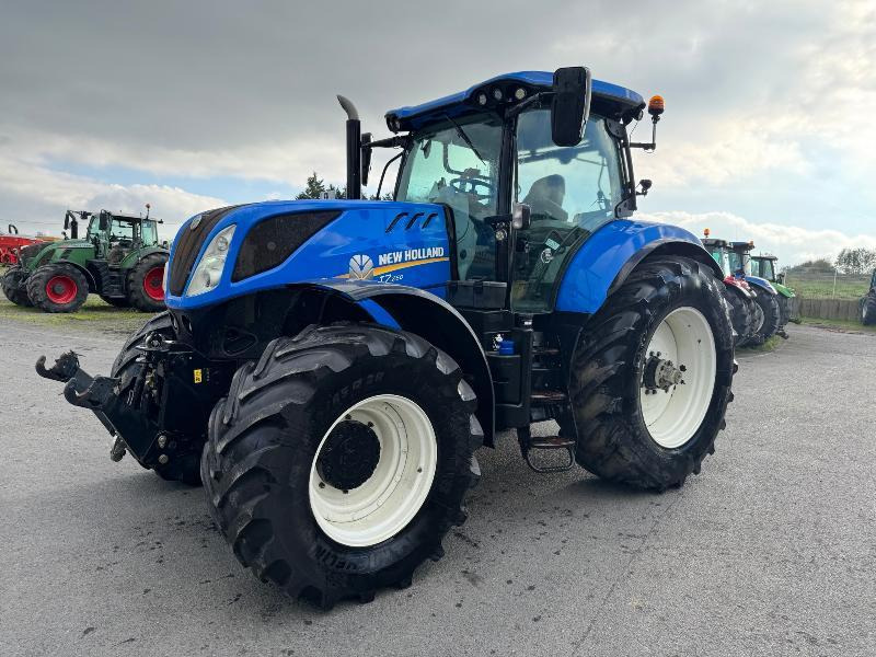 NEW-HOLLAND T7.260 PC - Traktör: fotoğraf 1 NEW-HOLLAND T7.260 PC - Traktör: fotoğraf 1