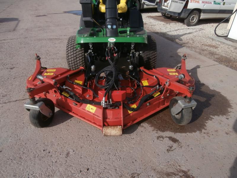 WIEDENMANN RMR230V-F - Çim biçme makinesi: fotoğraf 3 WIEDENMANN RMR230V-F - Çim biçme makinesi: fotoğraf 3