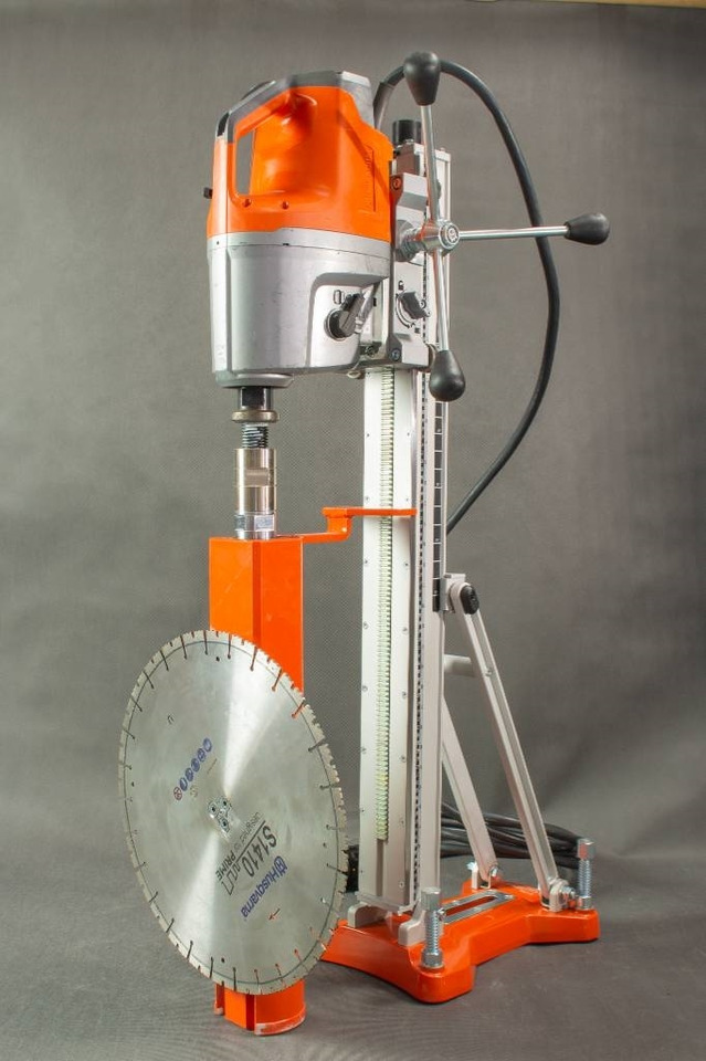 Husqvarna DM7000 PC16 - İnşaat ekipmanı: fotoğraf 1 Husqvarna DM7000 PC16 - İnşaat ekipmanı: fotoğraf 1