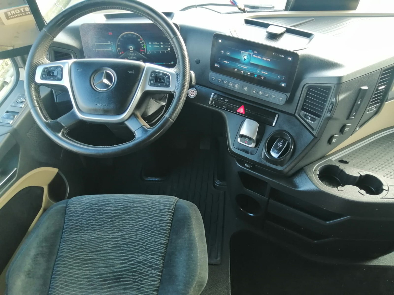 Mercedes-Benz Actros 1845 LS, BIG SPACE, TOP!!! - Çekici: fotoğraf 4 Mercedes-Benz Actros 1845 LS, BIG SPACE, TOP!!! - Çekici: fotoğraf 4