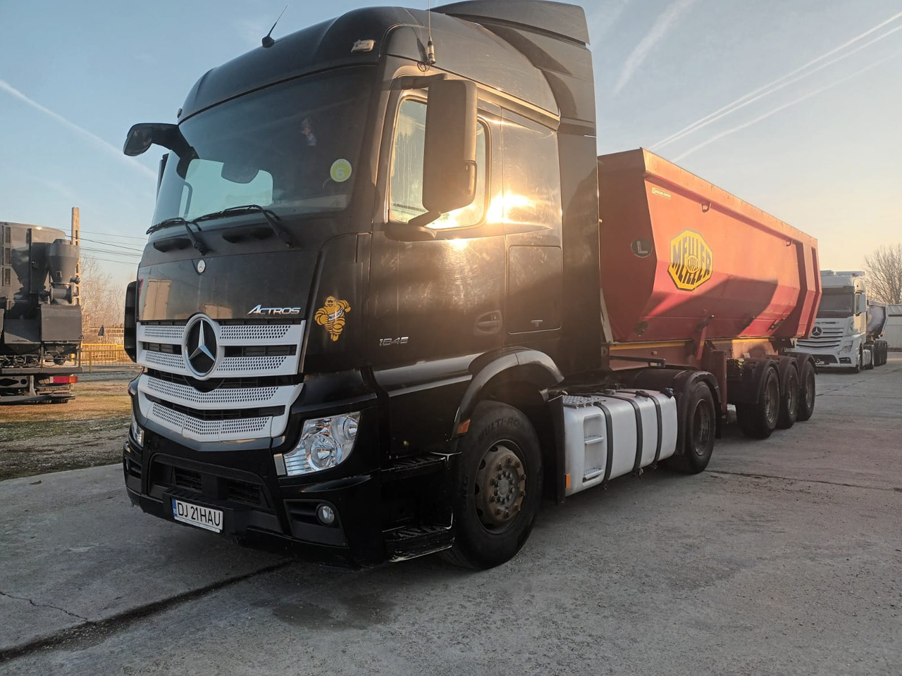 Tractor Head Mercedes-Benz Actros (2014) + Semi-trailer Tipper Meiller – Kipper (2004) - Çekici: fotoğraf 1 Tractor Head Mercedes-Benz Actros (2014) + Semi-trailer Tipper Meiller – Kipper (2004) - Çekici: fotoğraf 1