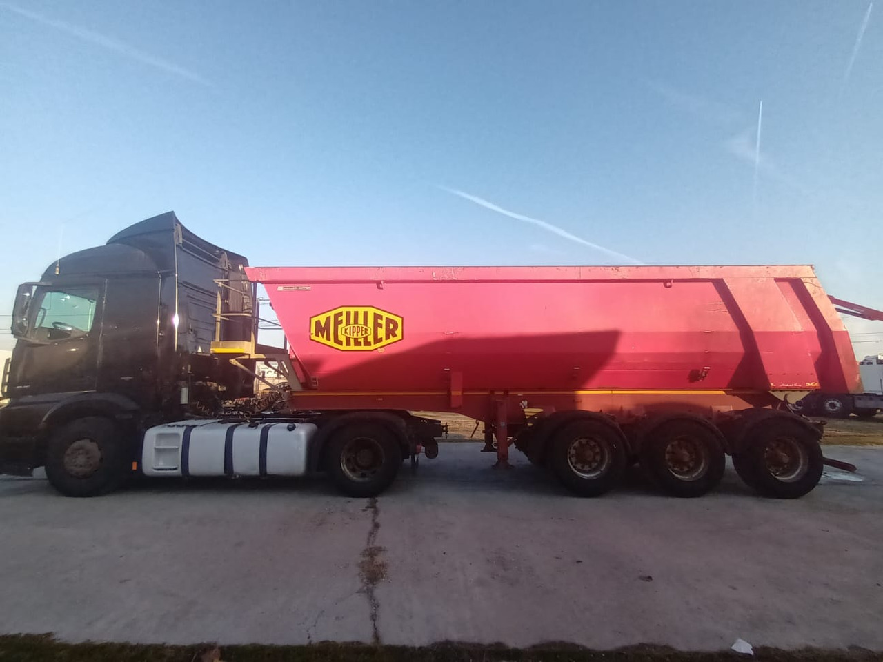 Tractor Head Mercedes-Benz Actros (2014) + Semi-trailer Tipper Meiller – Kipper (2004) - Çekici: fotoğraf 4 Tractor Head Mercedes-Benz Actros (2014) + Semi-trailer Tipper Meiller – Kipper (2004) - Çekici: fotoğraf 4