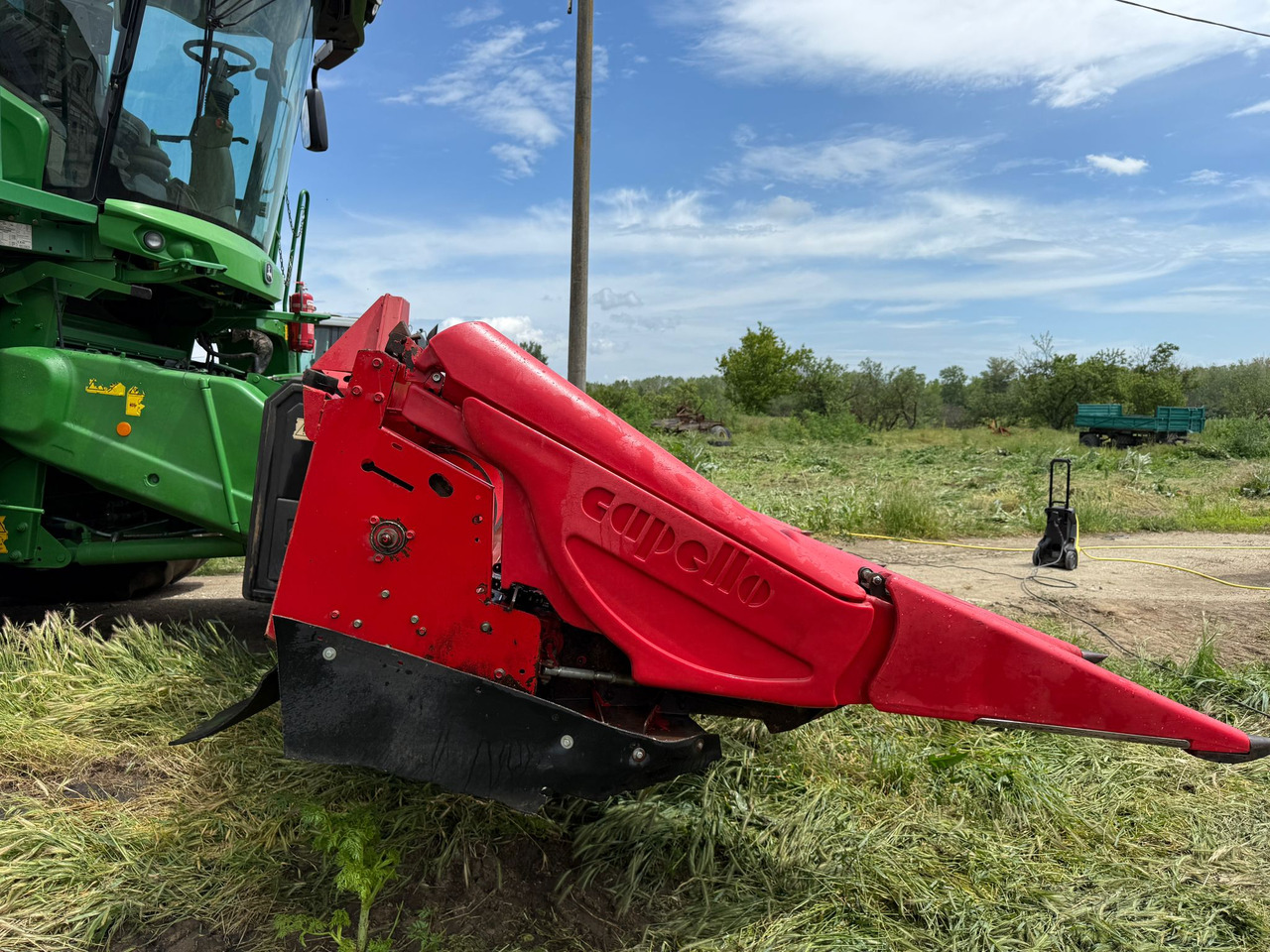 Hydraulic folding corn header Capello Quasar - Mısır tablası: fotoğraf 2 Hydraulic folding corn header Capello Quasar - Mısır tablası: fotoğraf 2
