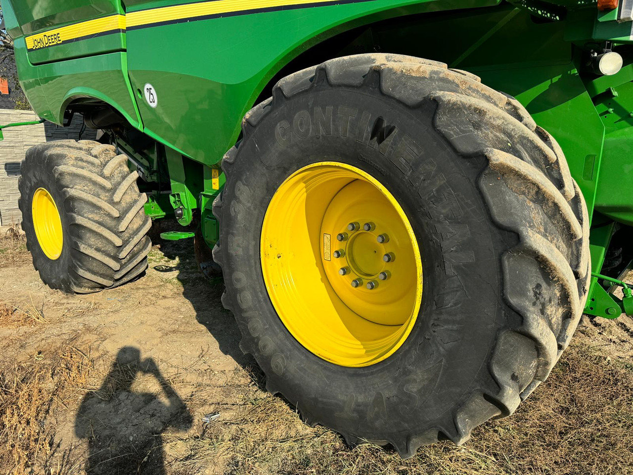 John Deere S680i combine + 635X Header + Zurn trailer - Biçerdöver: fotoğraf 3 John Deere S680i combine + 635X Header + Zurn trailer - Biçerdöver: fotoğraf 3
