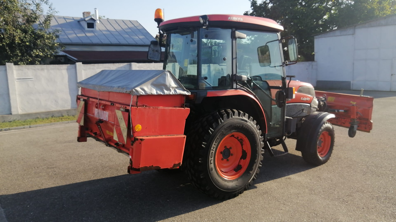 KUBOTA L4240 Narrow spaces tractor/vineyard/fruit tree/communal, TOP ! - Traktör: fotoğraf 3 KUBOTA L4240 Narrow spaces tractor/vineyard/fruit tree/communal, TOP ! - Traktör: fotoğraf 3