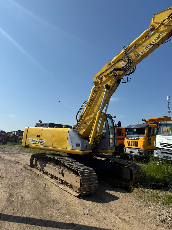 NEW HOLLAND E 215 EXCAVATOR - Paletli ekskavatör: fotoğraf 4 NEW HOLLAND E 215 EXCAVATOR - Paletli ekskavatör: fotoğraf 4