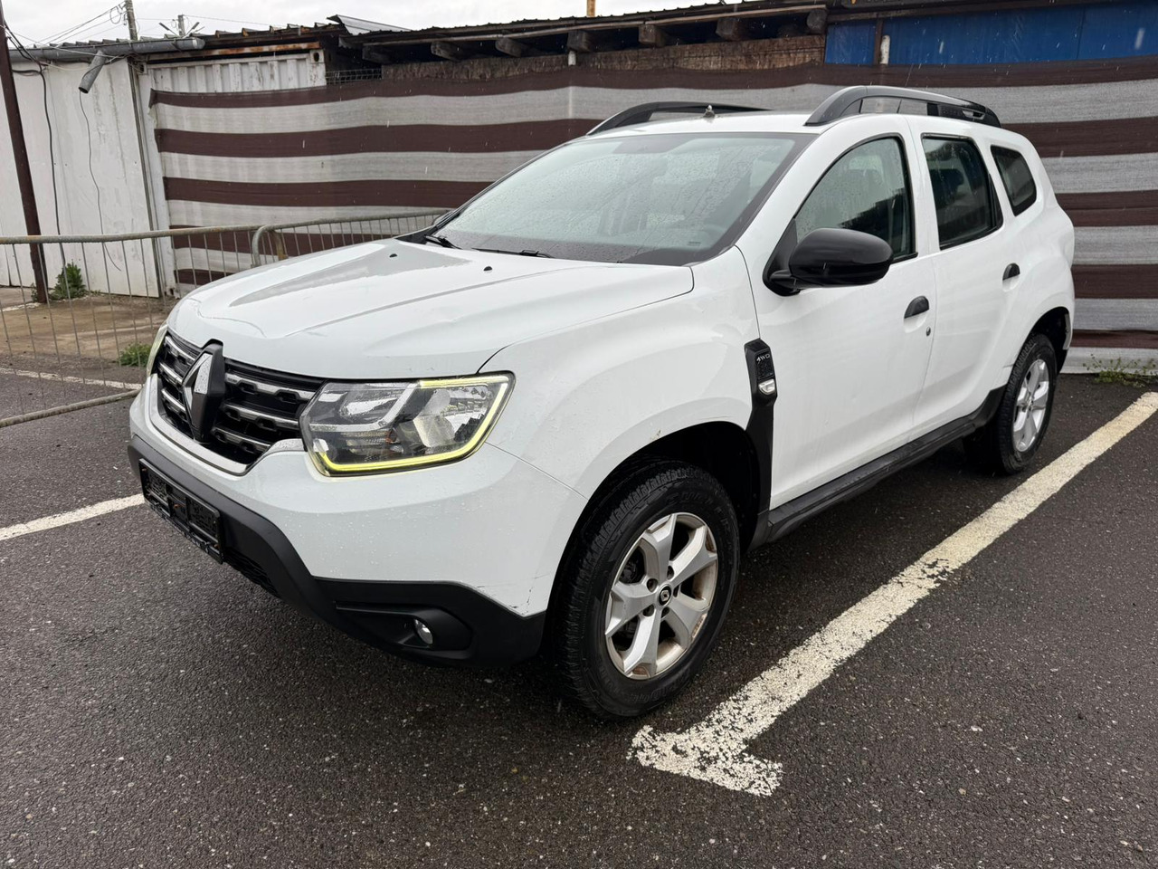 RENAULT DUSTER 4X4 - SUV: fotoğraf 3 RENAULT DUSTER 4X4 - SUV: fotoğraf 3