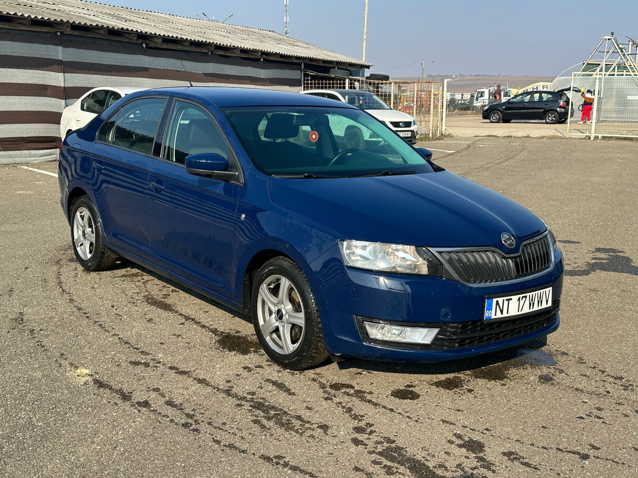 SKODA RAPID - Sedan araba: fotoğraf 3 SKODA RAPID - Sedan araba: fotoğraf 3